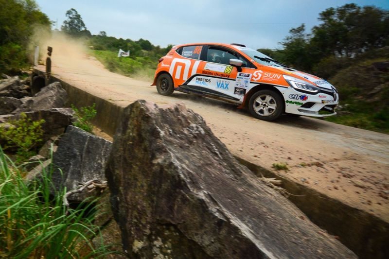 En una Rally parejo de Renault Clio Cup Uruguay, Gardiol – Varela se llevaron la victoria en Punta del Este